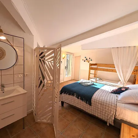 La Bottellie - & D'hotes Entre Cevennes Et Camargue 3* Saint-Genies-de-Malgoires