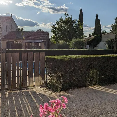 La Bottellie - & D'hotes Entre Cevennes Et Camargue Saint-Genies-de-Malgoires