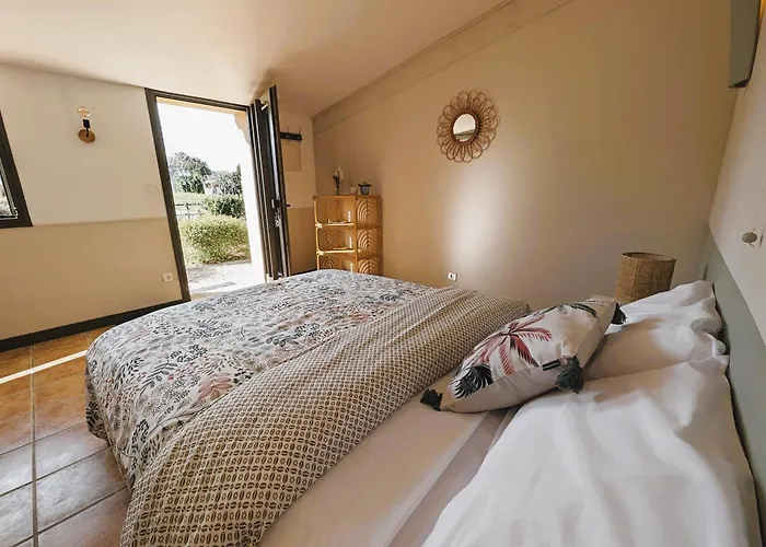 Guest house La Bottellie - & D'hotes Entre Cevennes Et Camargue 3*