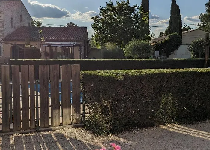 La Bottellie - & D'hotes Entre Cevennes Et Camargue Saint-Genies-de-Malgoires